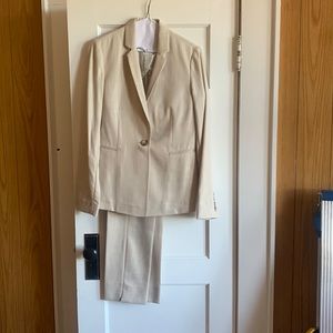 Lightweight Pantsuit Set